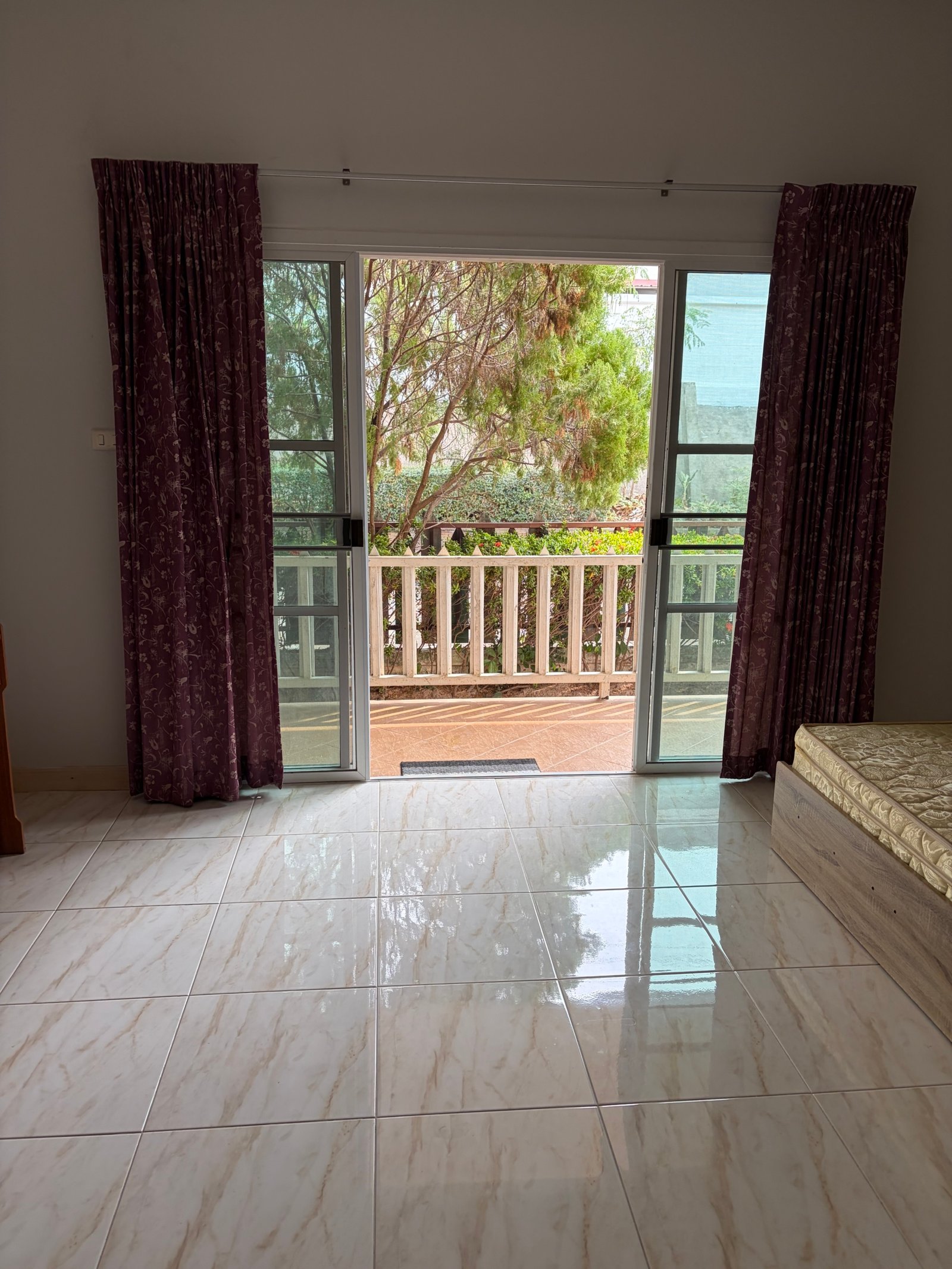 16635257-F108-4916-9E70-A513E7B86294