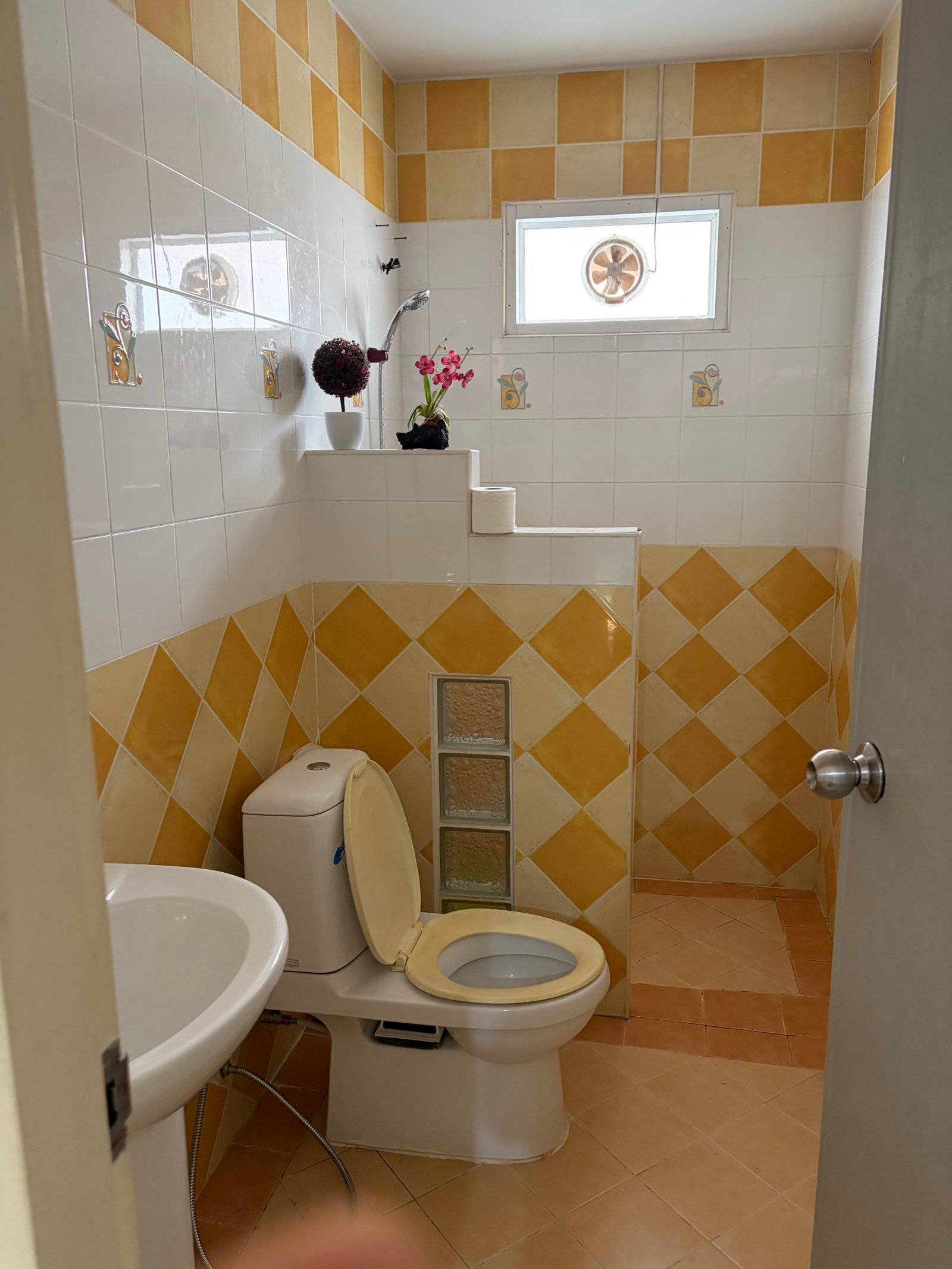 31E5C124-624D-41BB-AAB3-C1DA761F311B