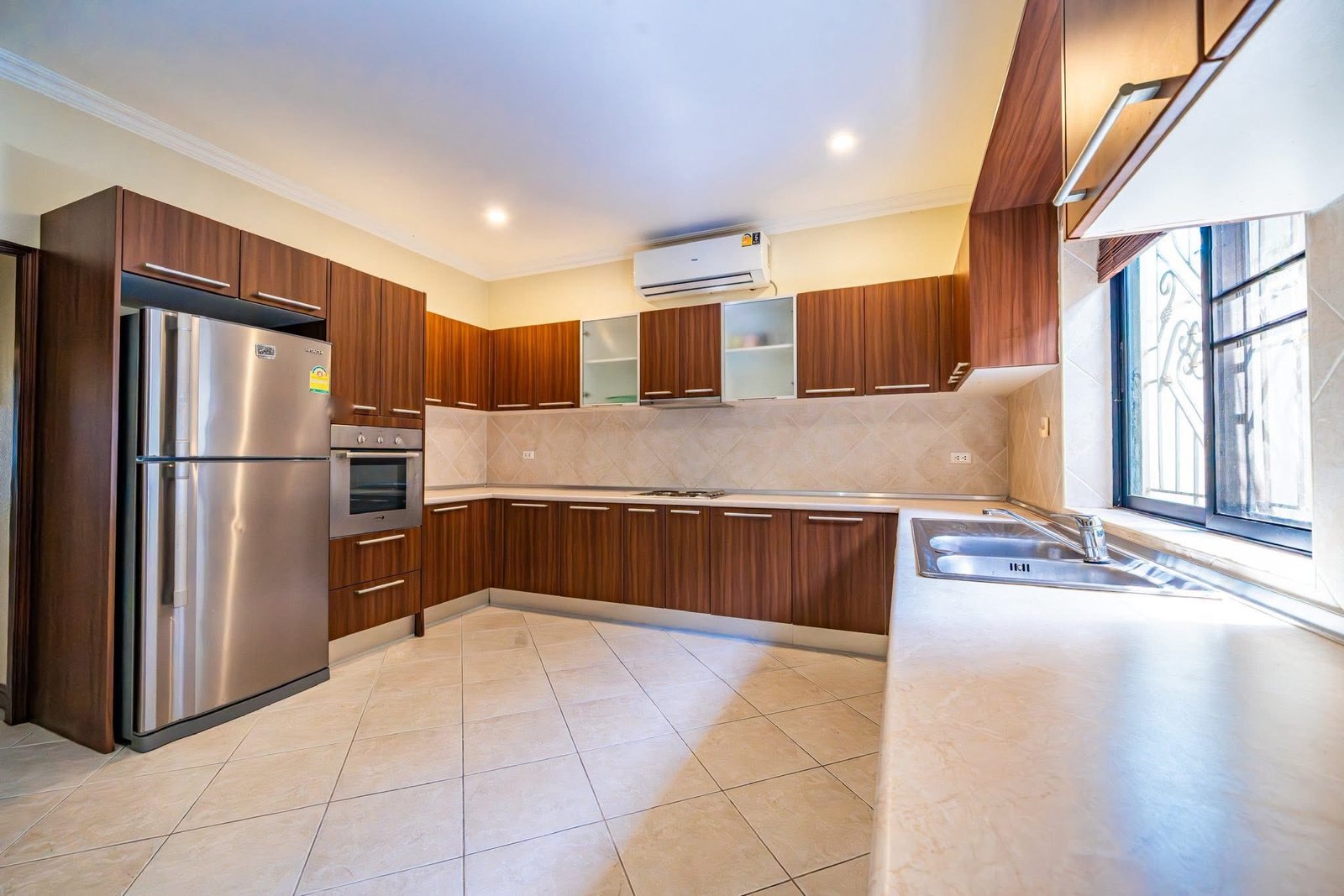 554076846_1463732844835451_4480728657956280265_n