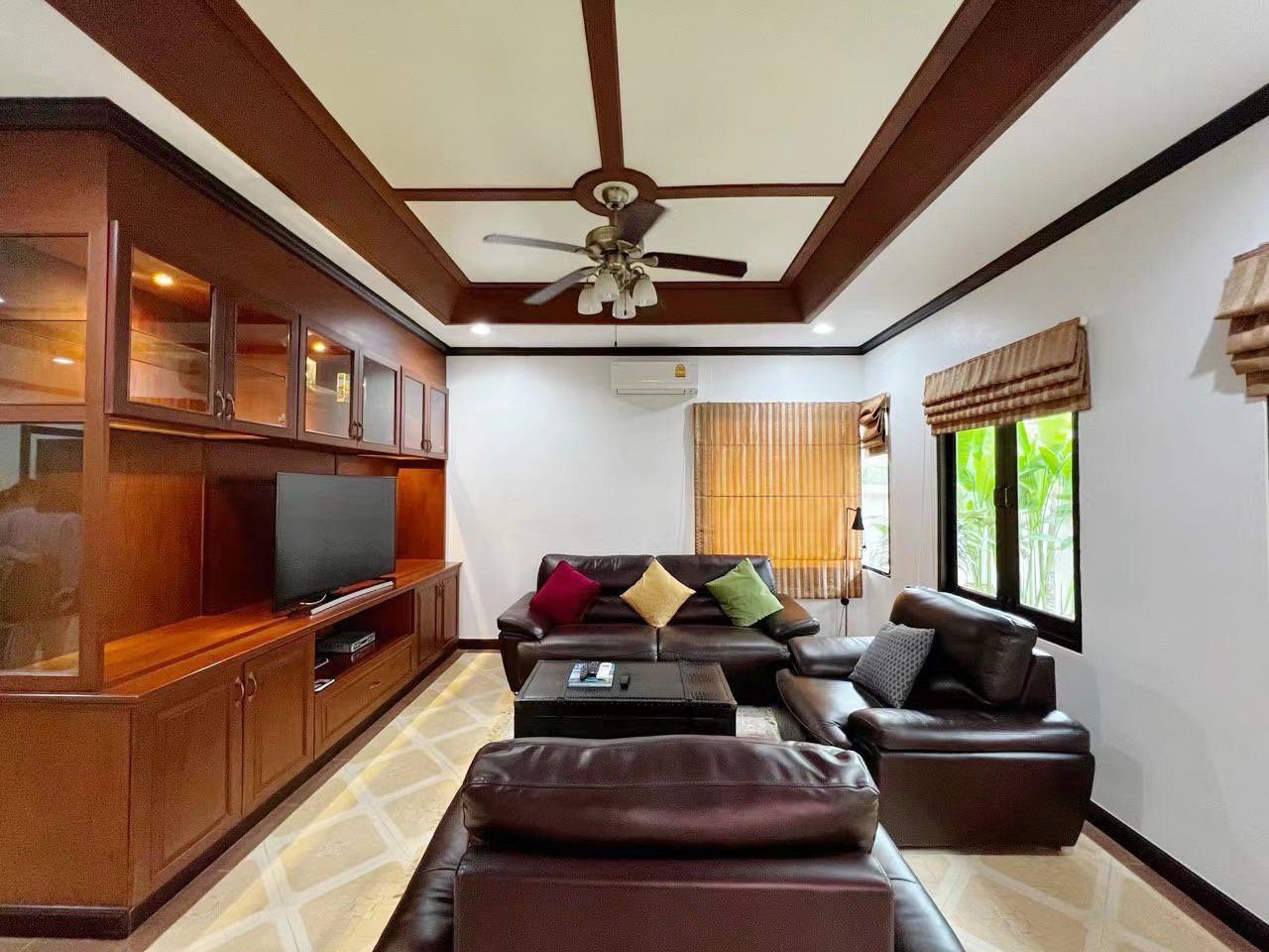 589394772_25080580451608708_1406800079225952681_n