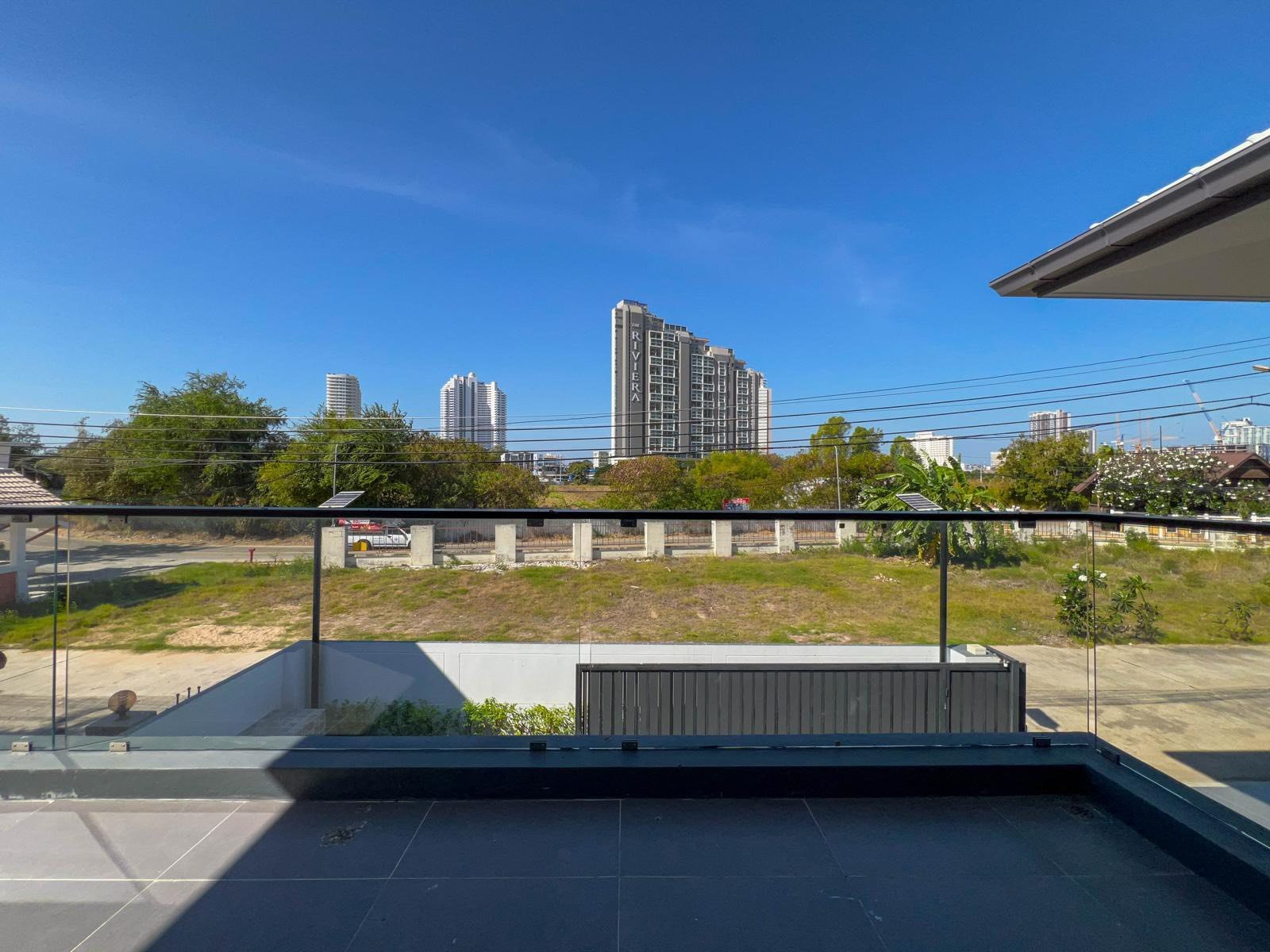 601530005_4058007641116971_1979429580659962567_n