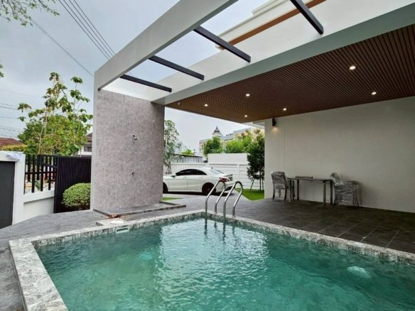 Brand New Pool Villa Jomtien Beach