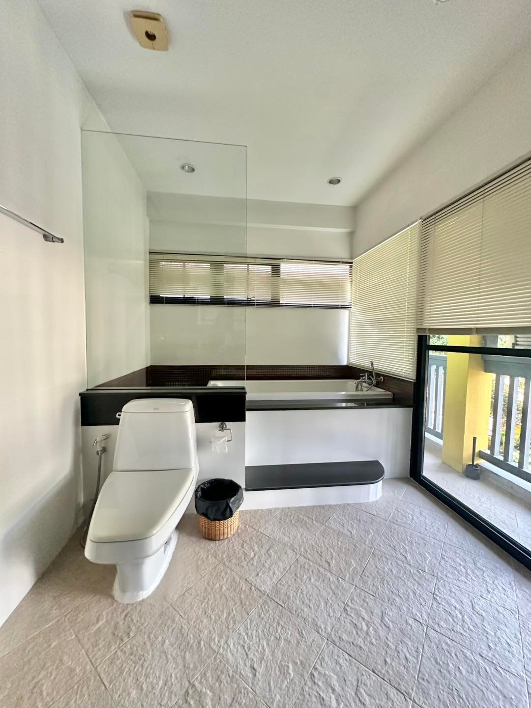 627693428_1585007596071456_1147771303819205875_n