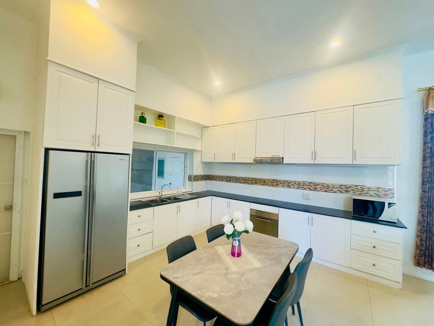 650822649_891149110408367_3521718876688940511_n