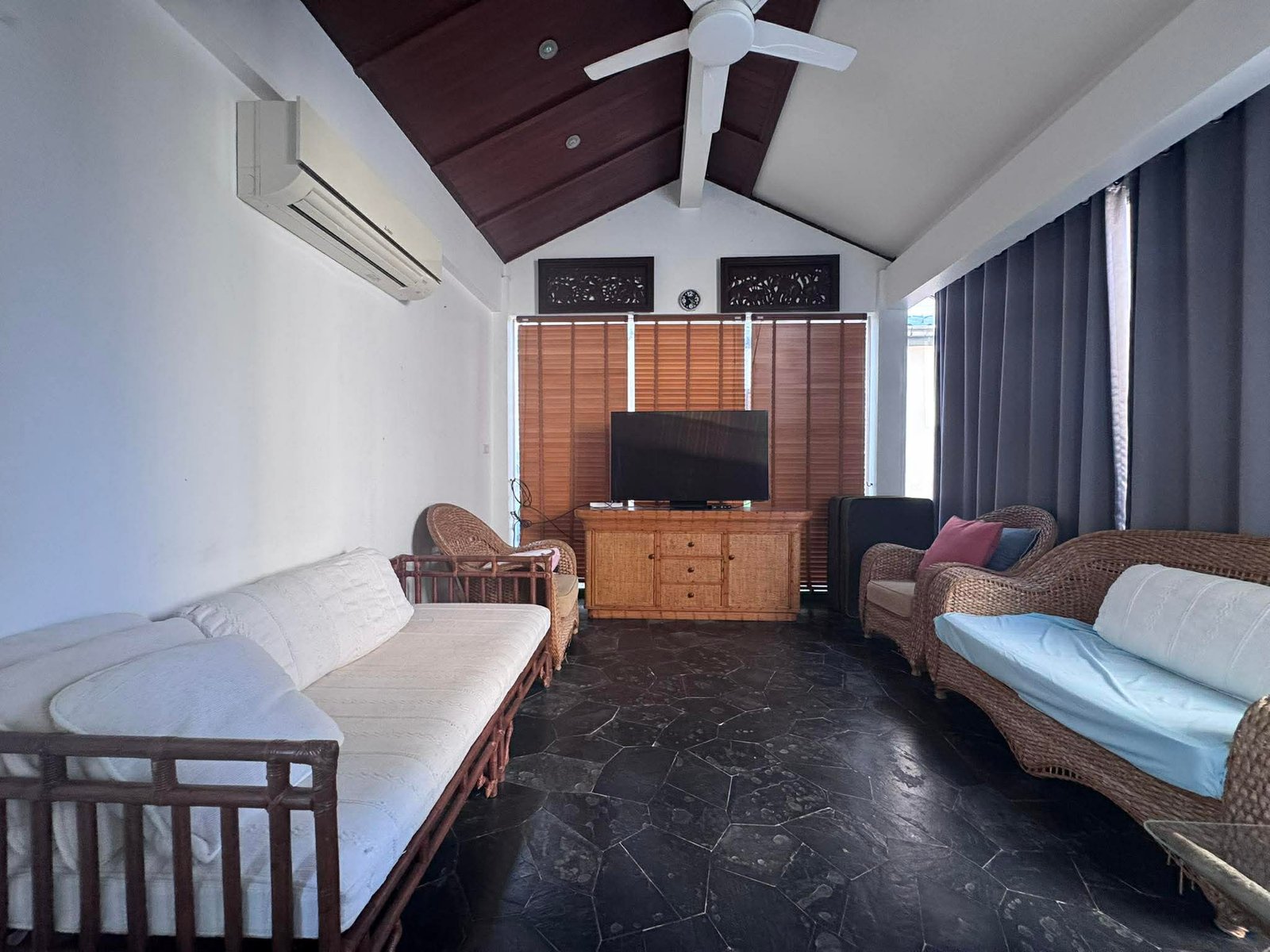 663895041_2015873202669783_8224097064598002846_n