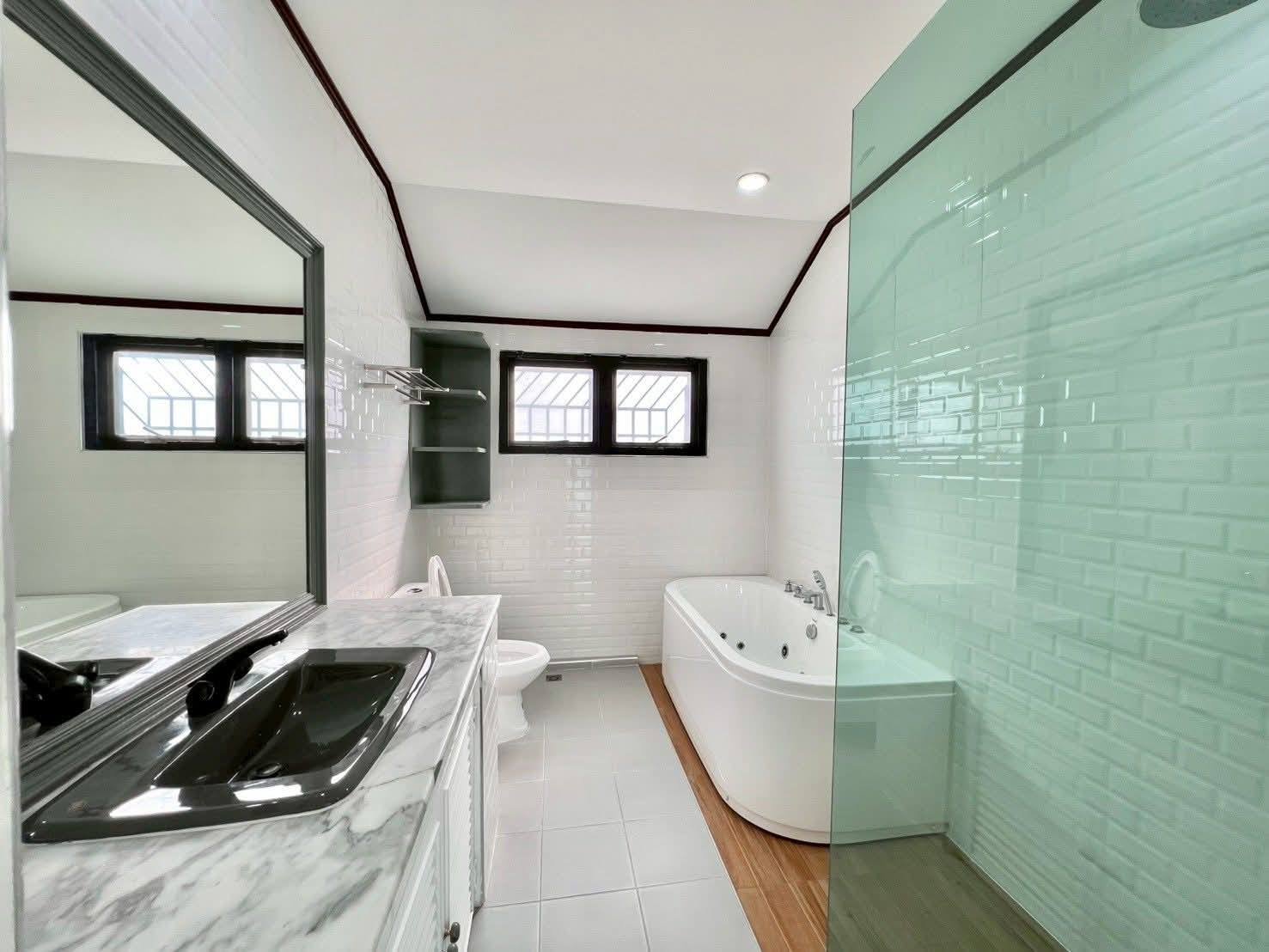 671182381_976033464761425_3856780182172445260_n