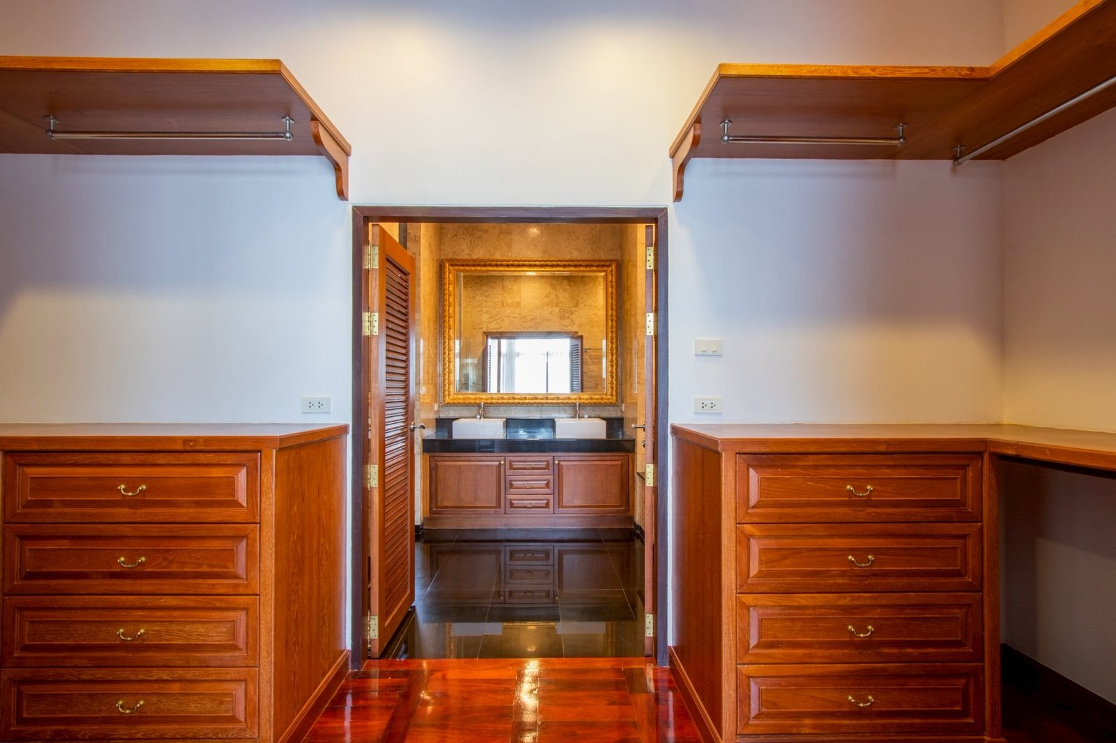 bd26acc8-c575-4ea3-bdd6-3fa61bf69787