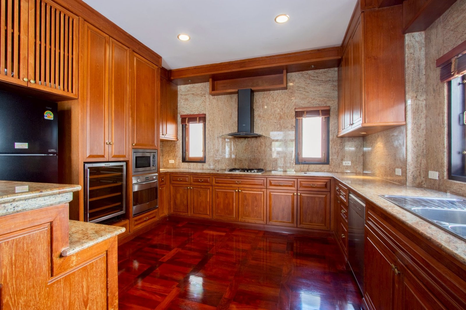 e70a80f1-31c9-4fcb-9716-dba7eb4c25b0