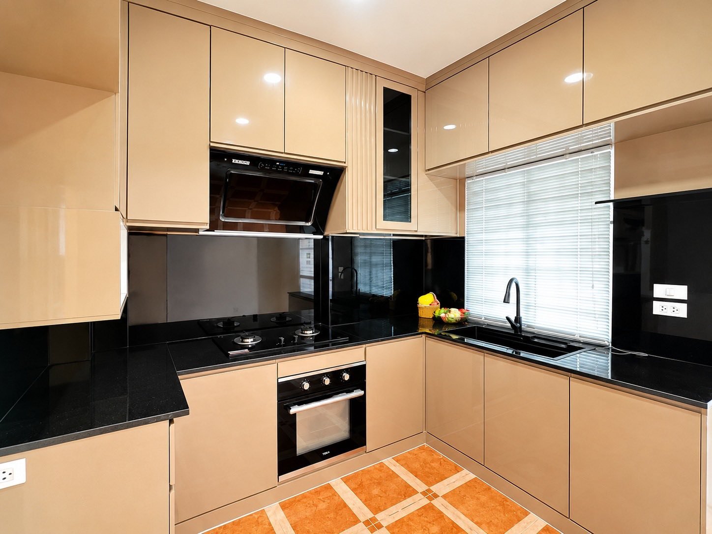 House For Rent (1)