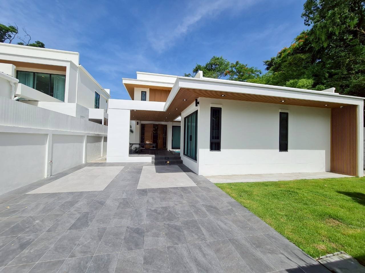 Jomtien Pool Villa (12)