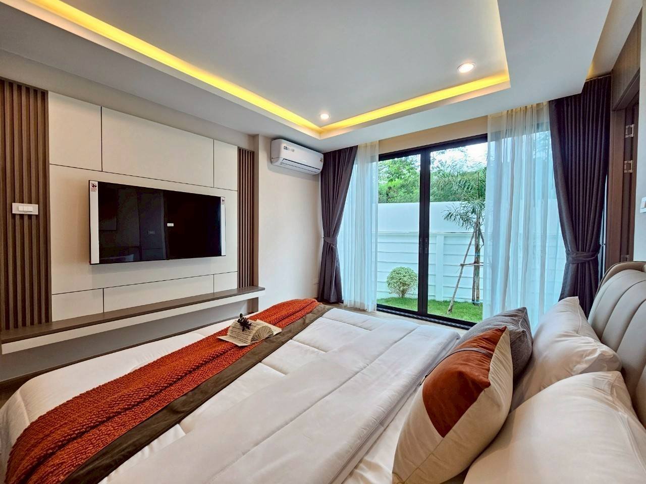 Jomtien Pool Villa (40)