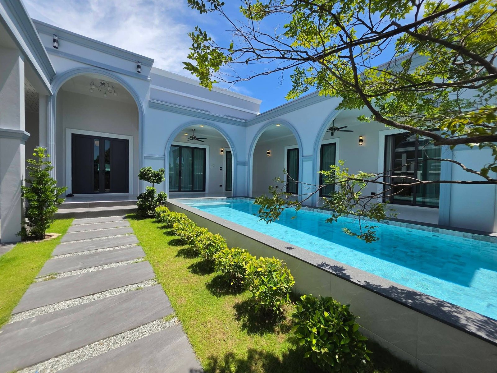 Pool Villa (2)
