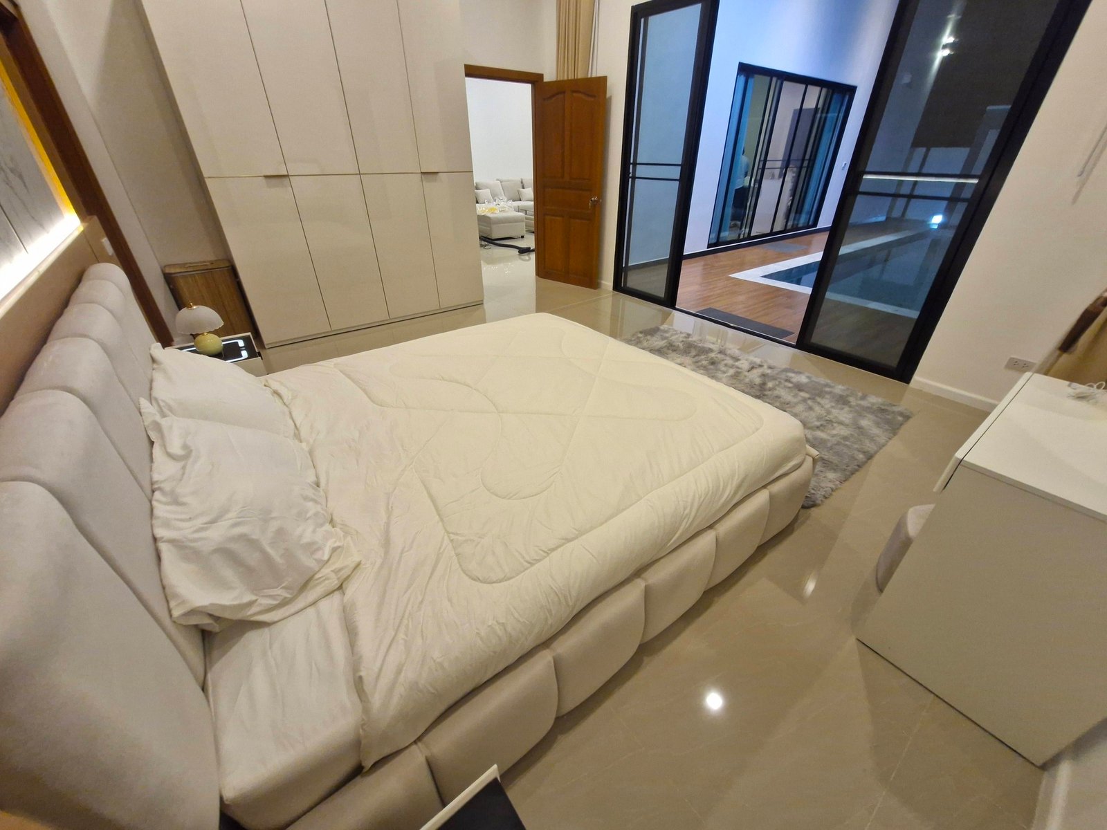 Pool Villa House Mabprachan (18)