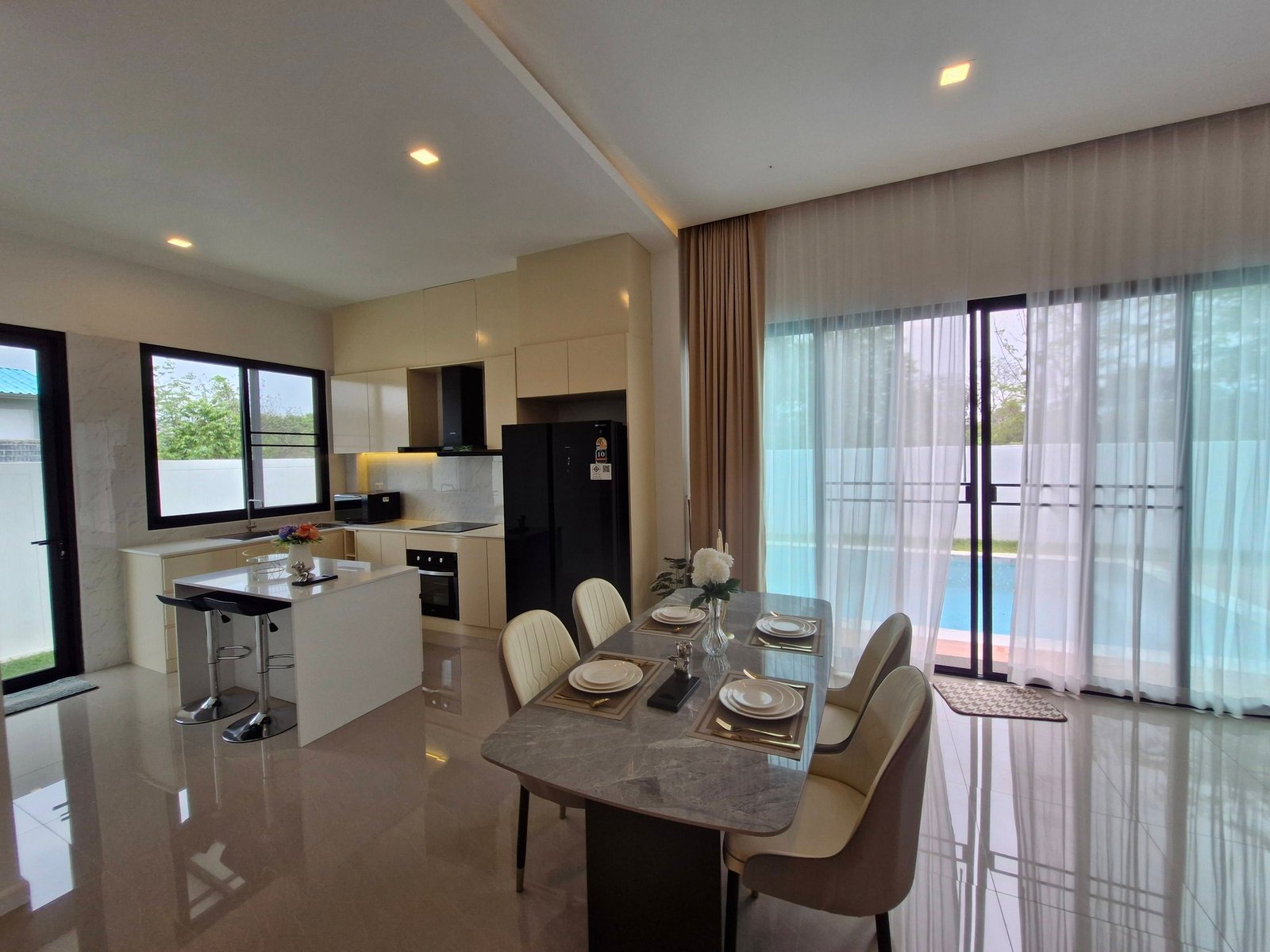 Pool Villa House Mabprachan (9)