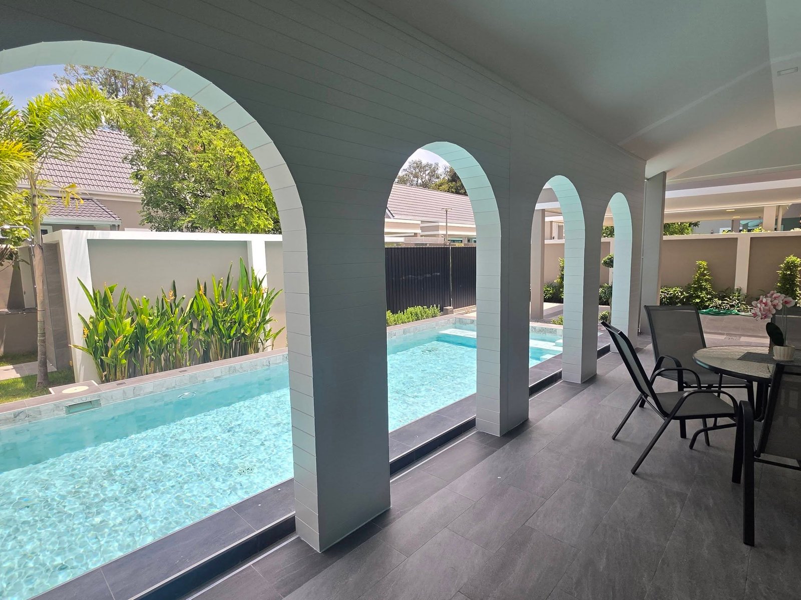 Pool Villa Mabprachan (1)