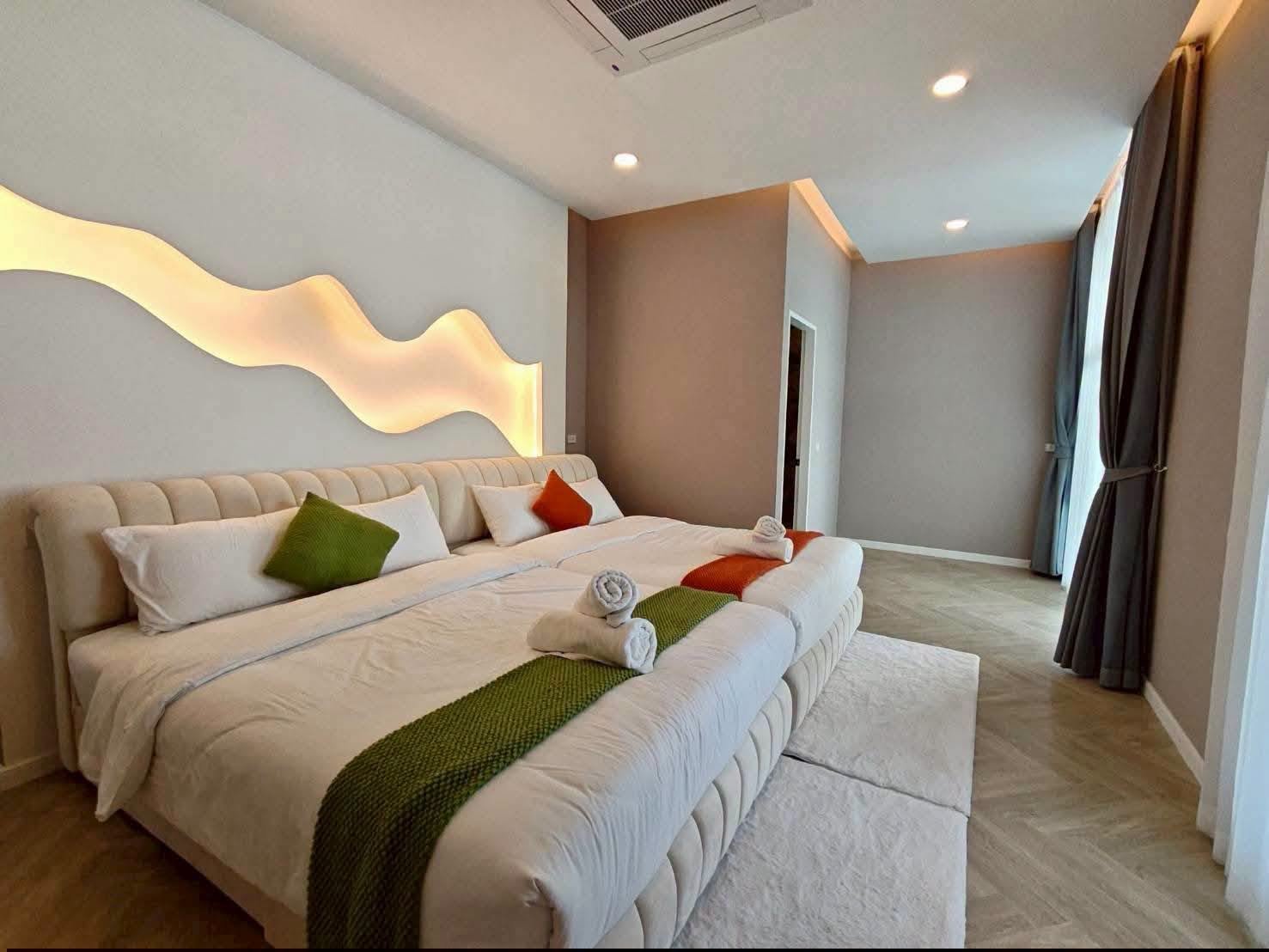 Private Pool Villa North Pattaya (12)