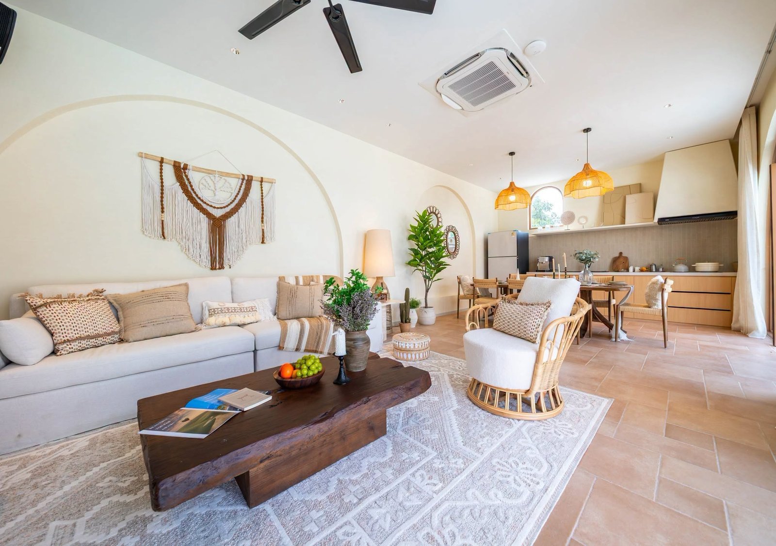 SUNSHINE HOUSE (13)