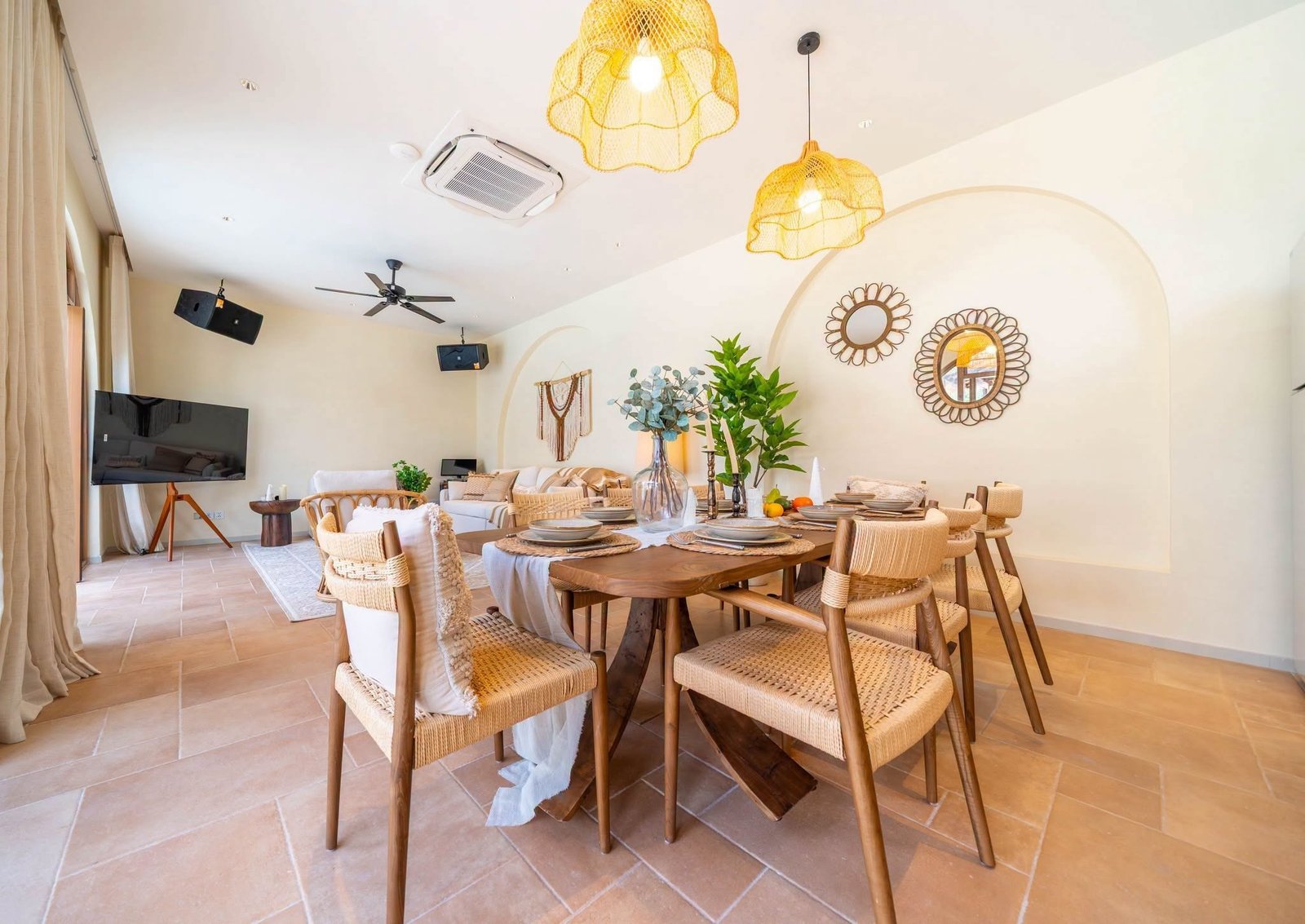 SUNSHINE HOUSE (8)
