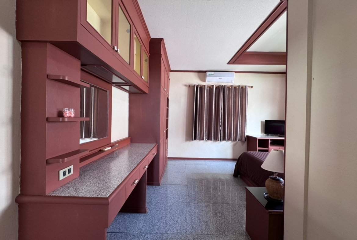 1170