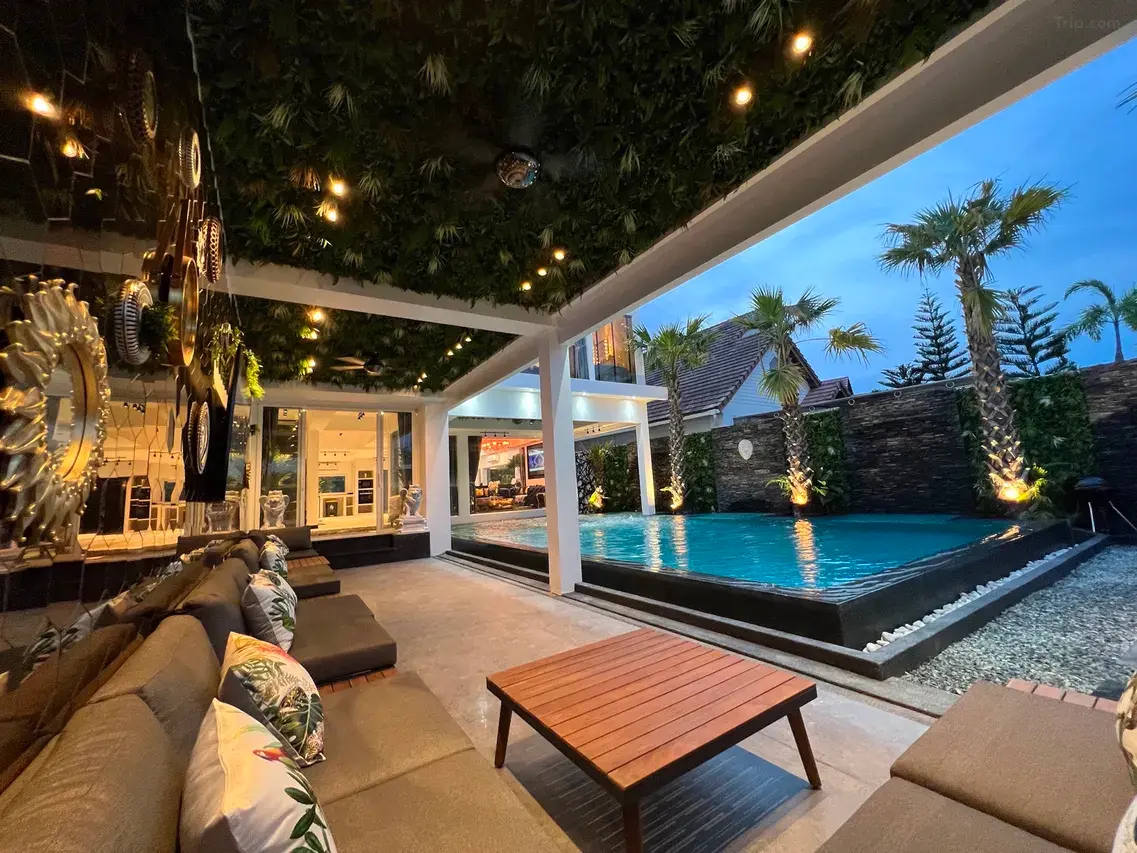 ART Pool Villa (5)