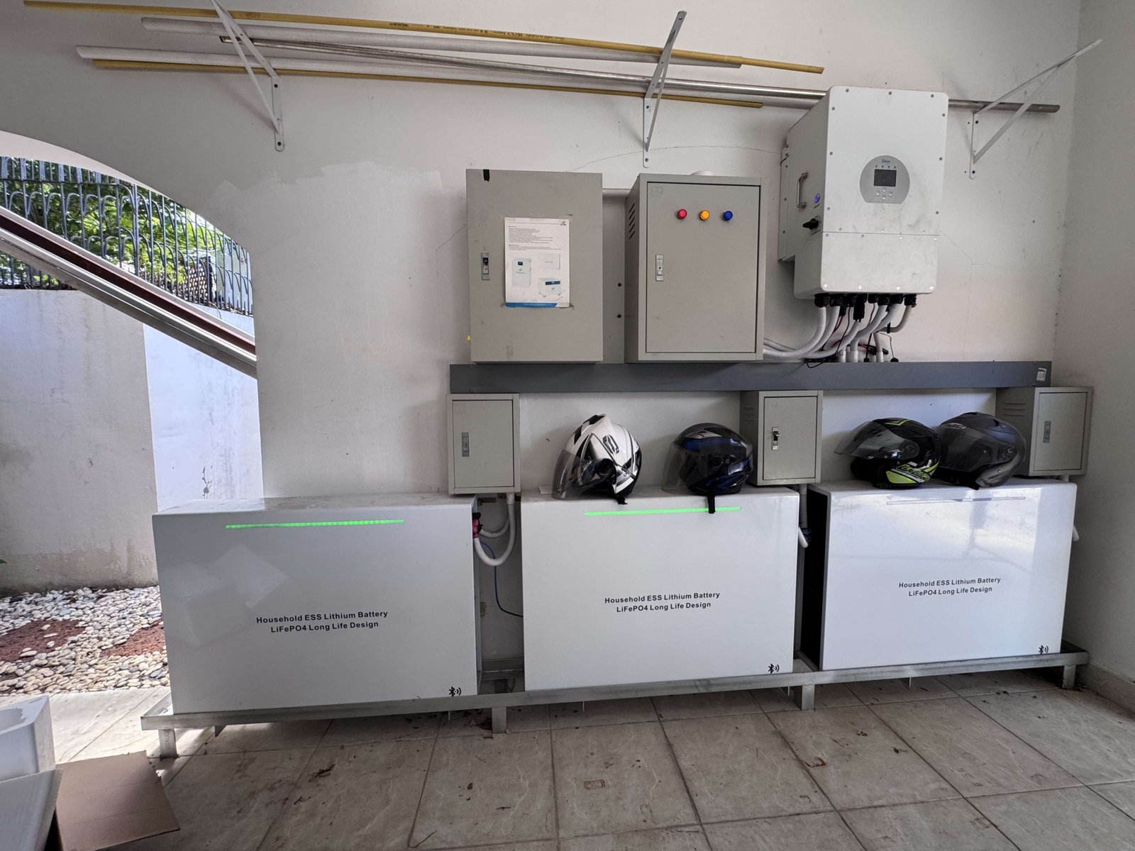 Garage-solar-system