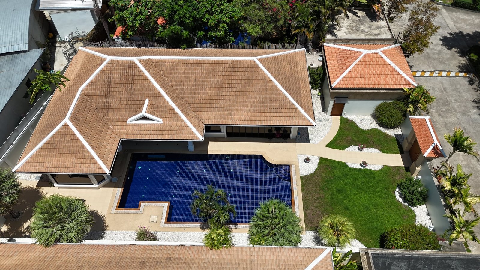 d-Jomtien-Park-Villas-Drone-1