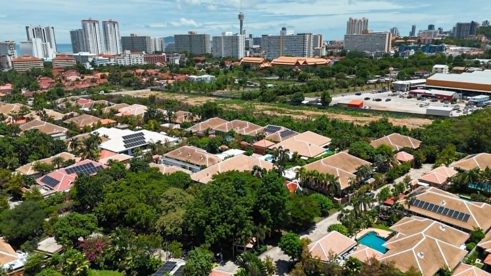 d-Jomtien-Park-Villas-Drone-3