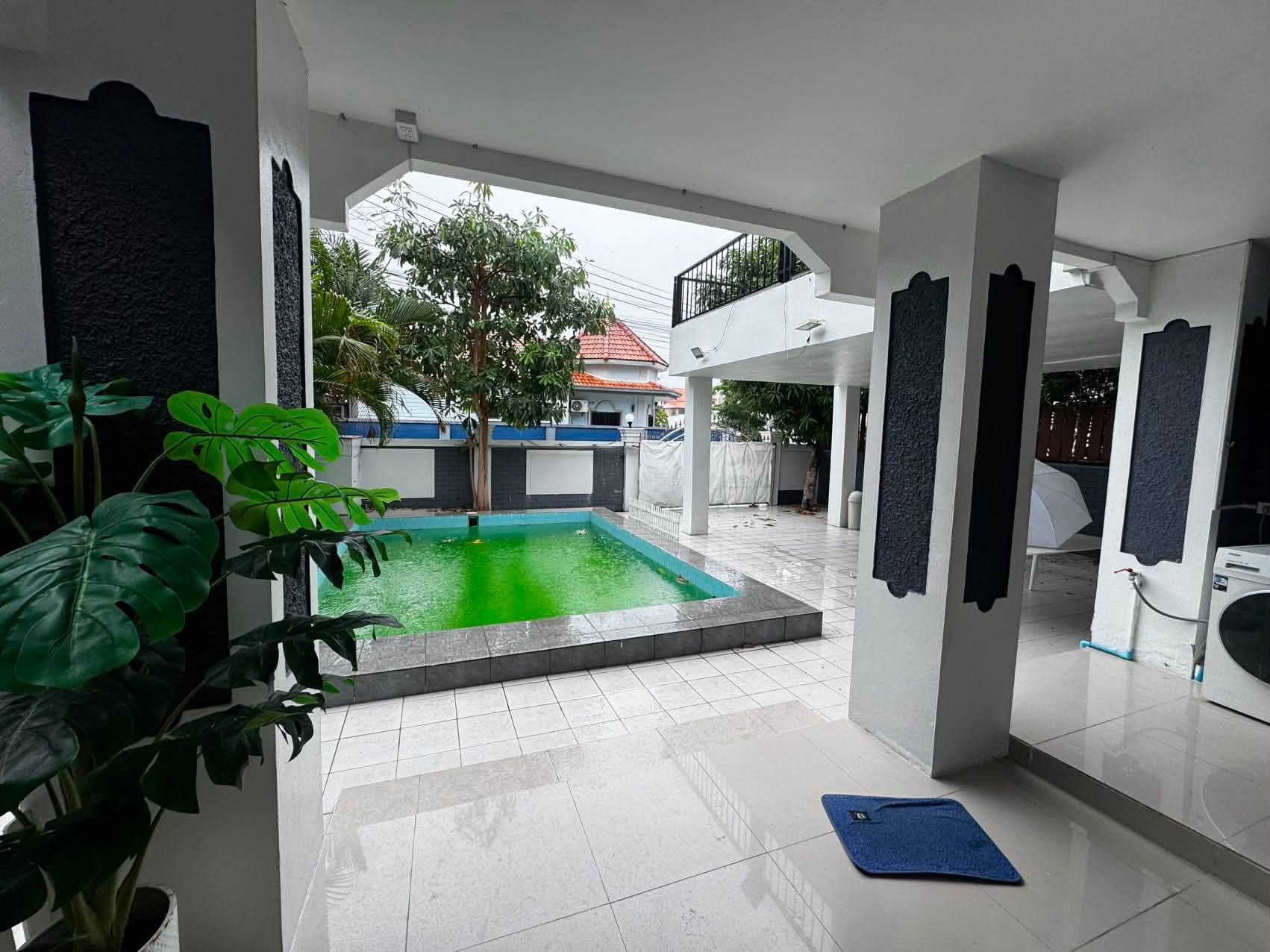 Grand-t.w.-home-2-photo-3