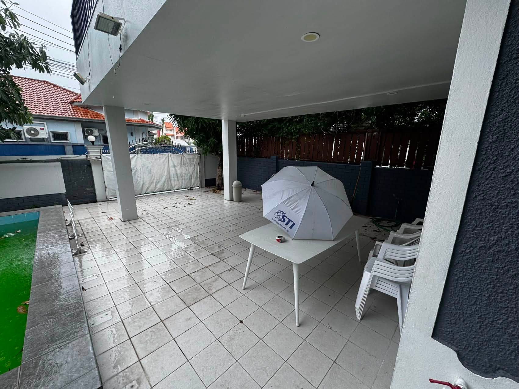 Grand-t.w.-home-2-photo-7