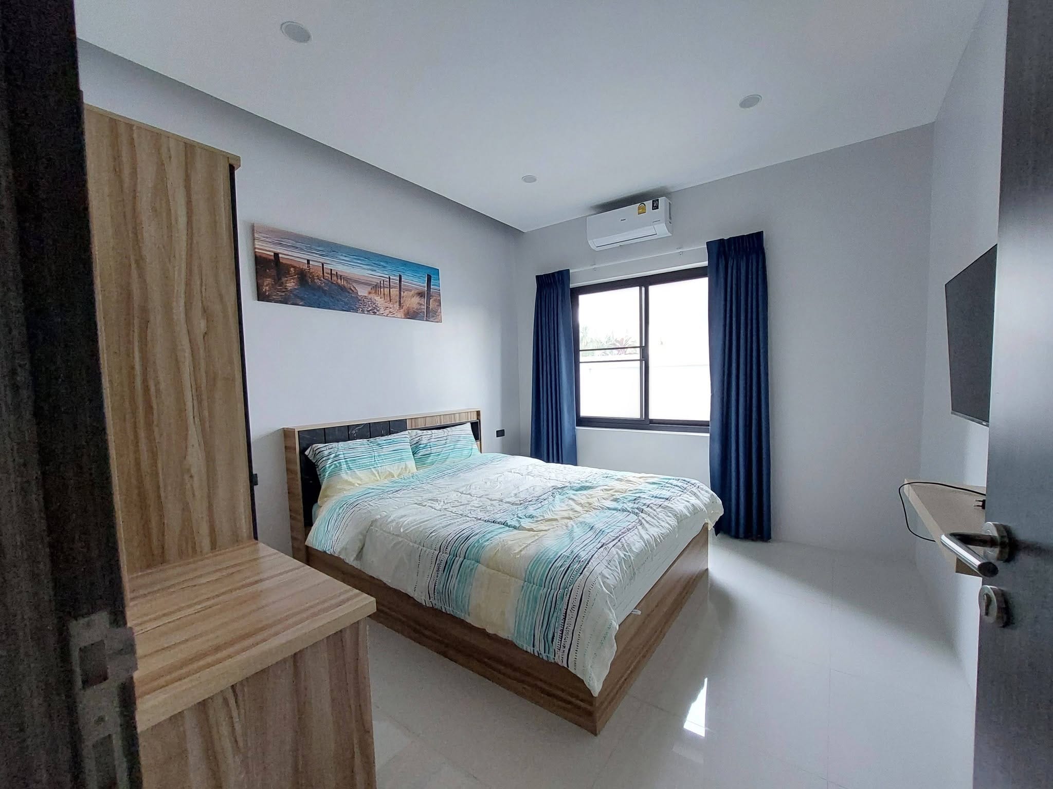 Hivery-Pool-Villa-2-photo-13