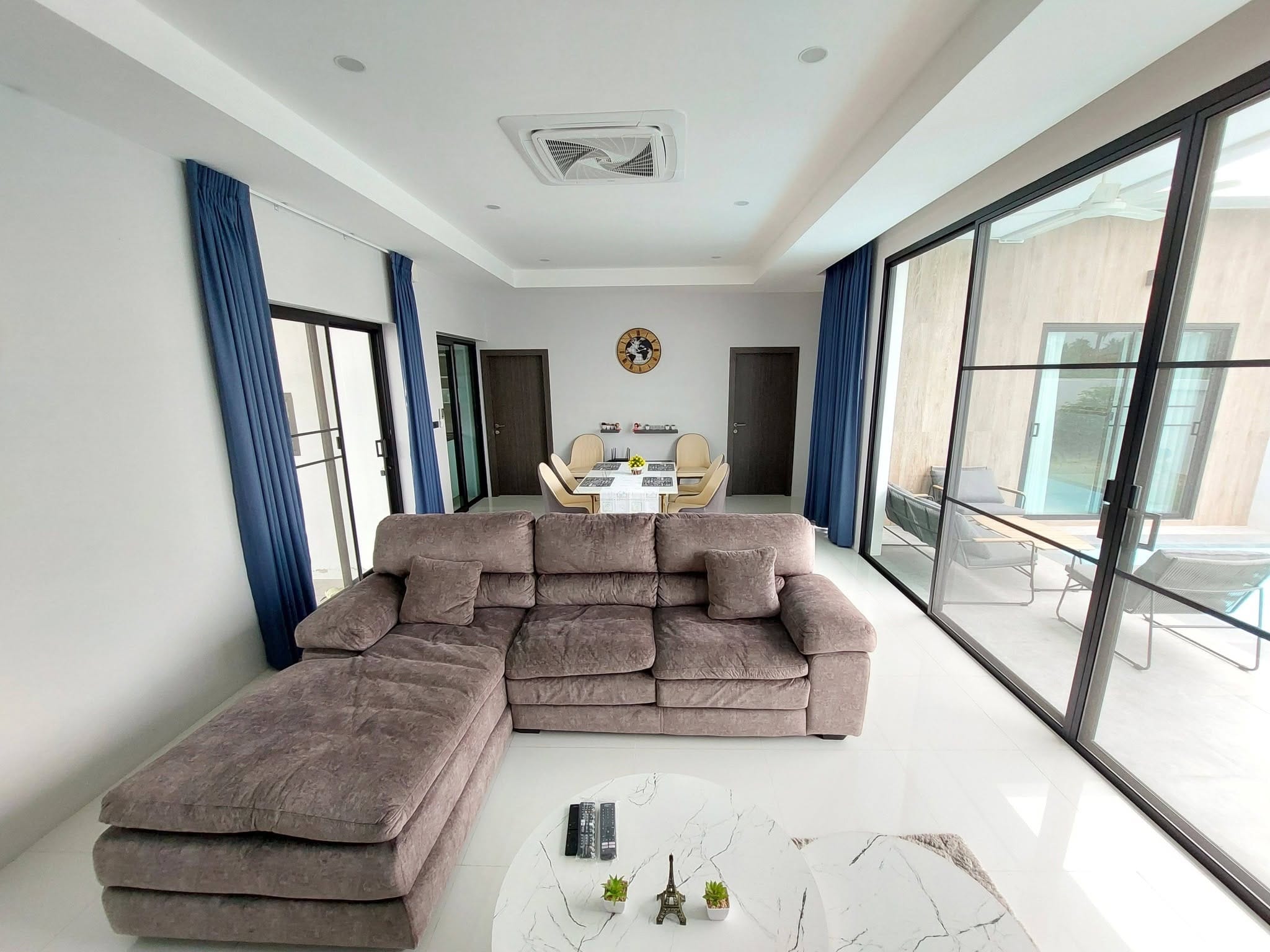 Hivery-Pool-Villa-2-photo-8