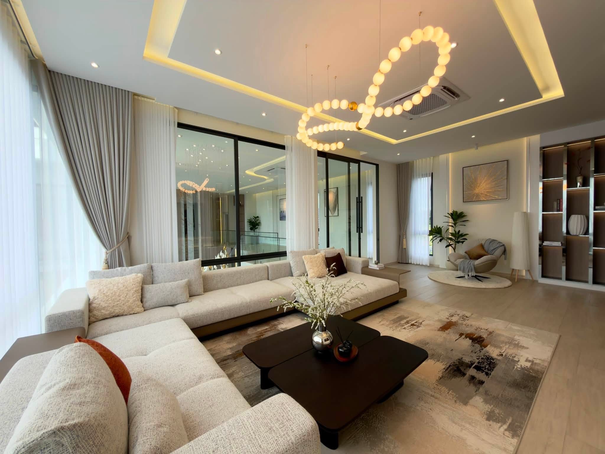 Pool-Villa-Pong-Mabrachan-Luxury-16