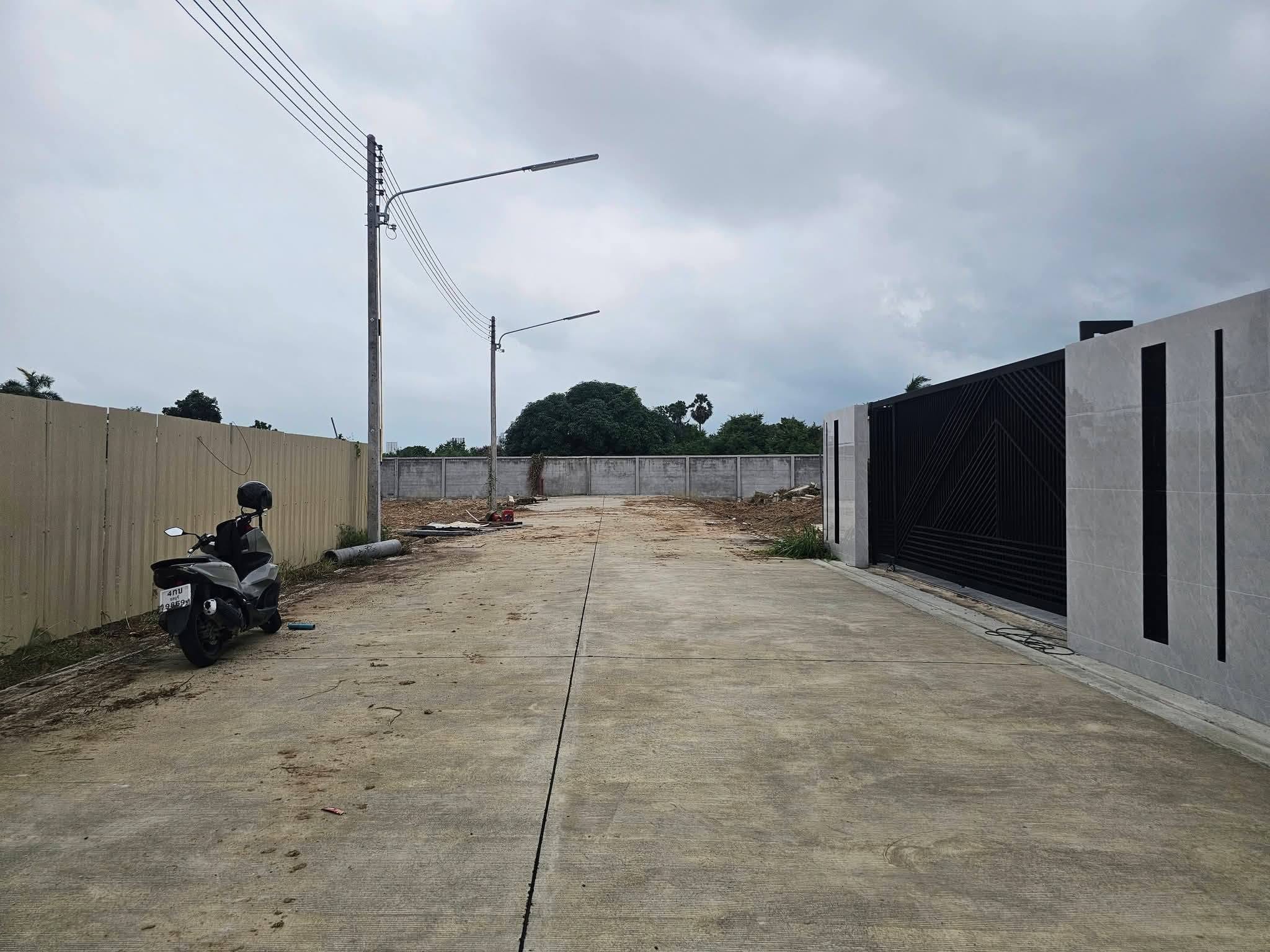 Unfinished-Project-Huay-Yai-6